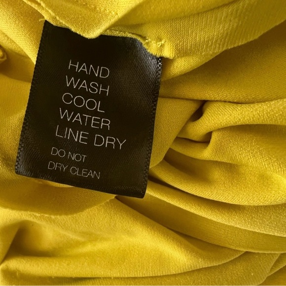 Norma Kamali halter turtle size slit gown in spring - Picture 8 of 8